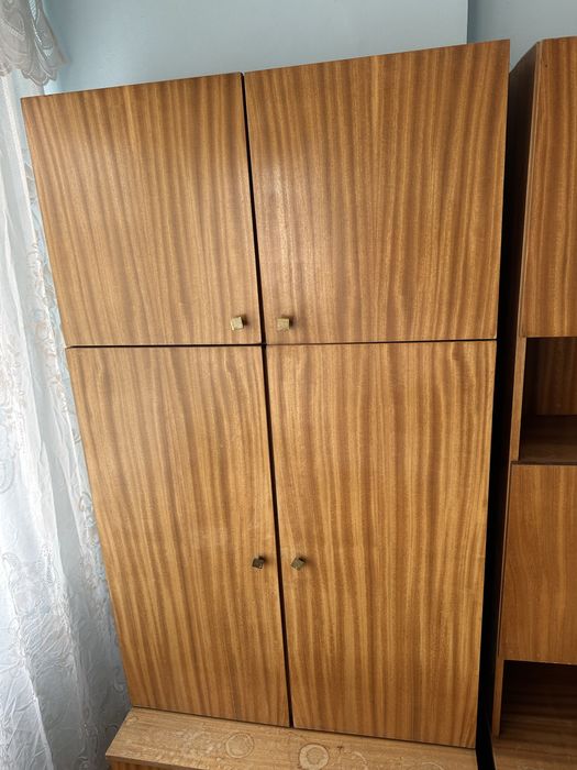 Секции шкафове скрин