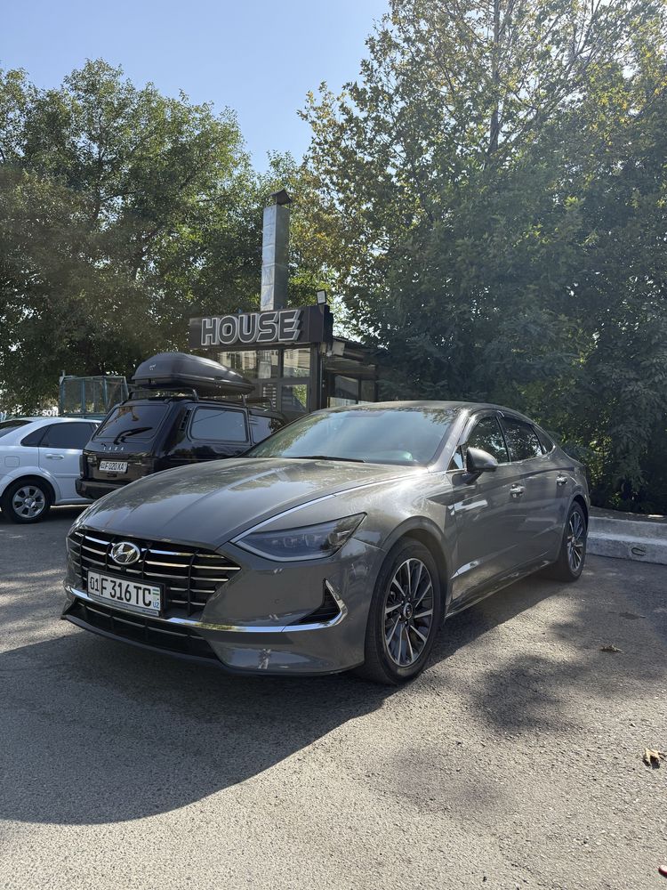 Hyundai sonata