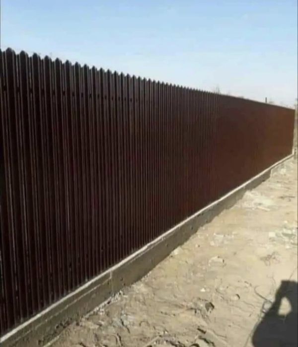 Garduri și porți metalice