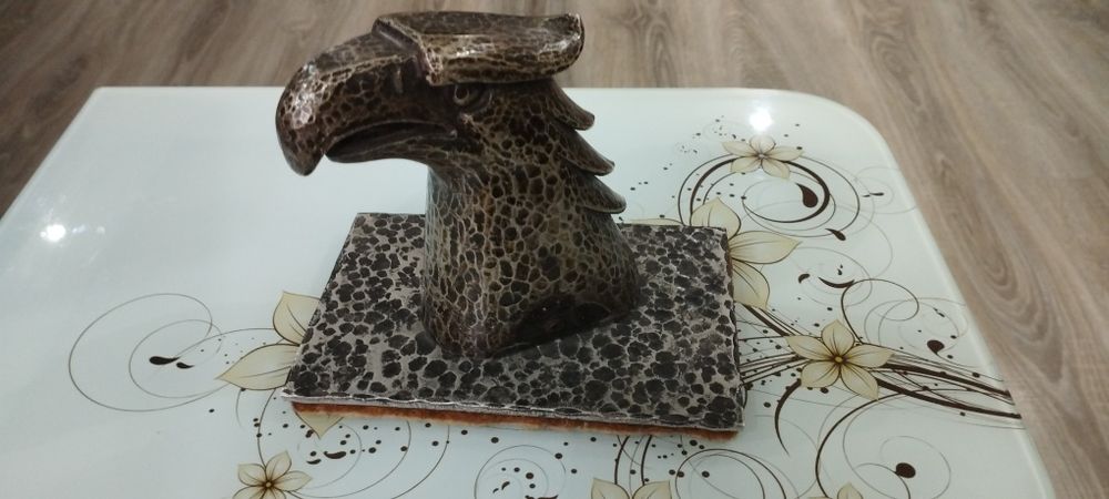 Продавам декоративен предмет