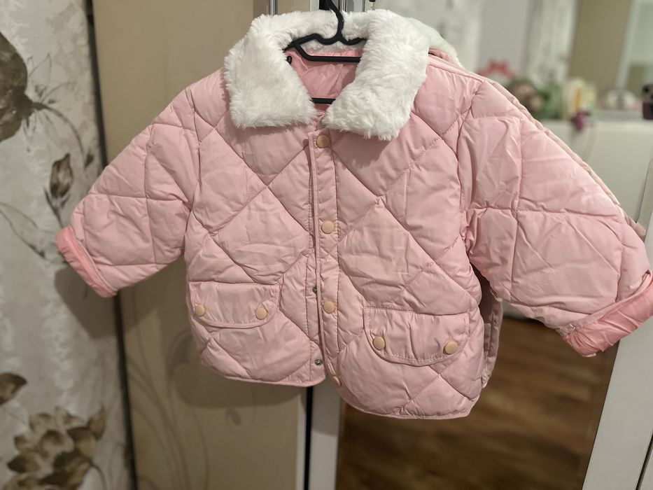 Демисезонная куртка на девочку, рост 100