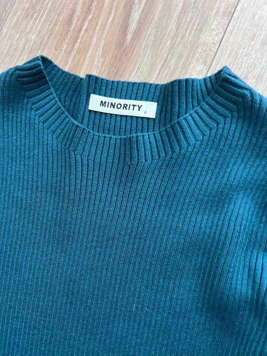 costum cu fusta tricotat