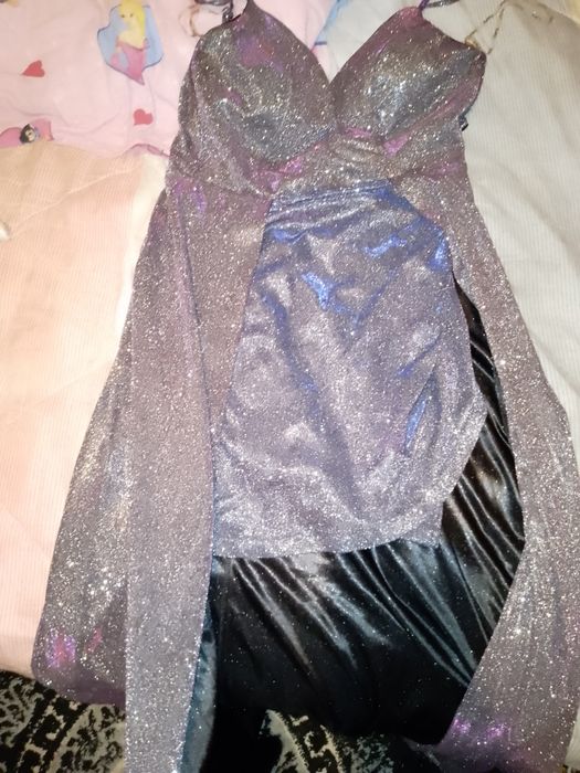 Rochie cu trena de ocazii