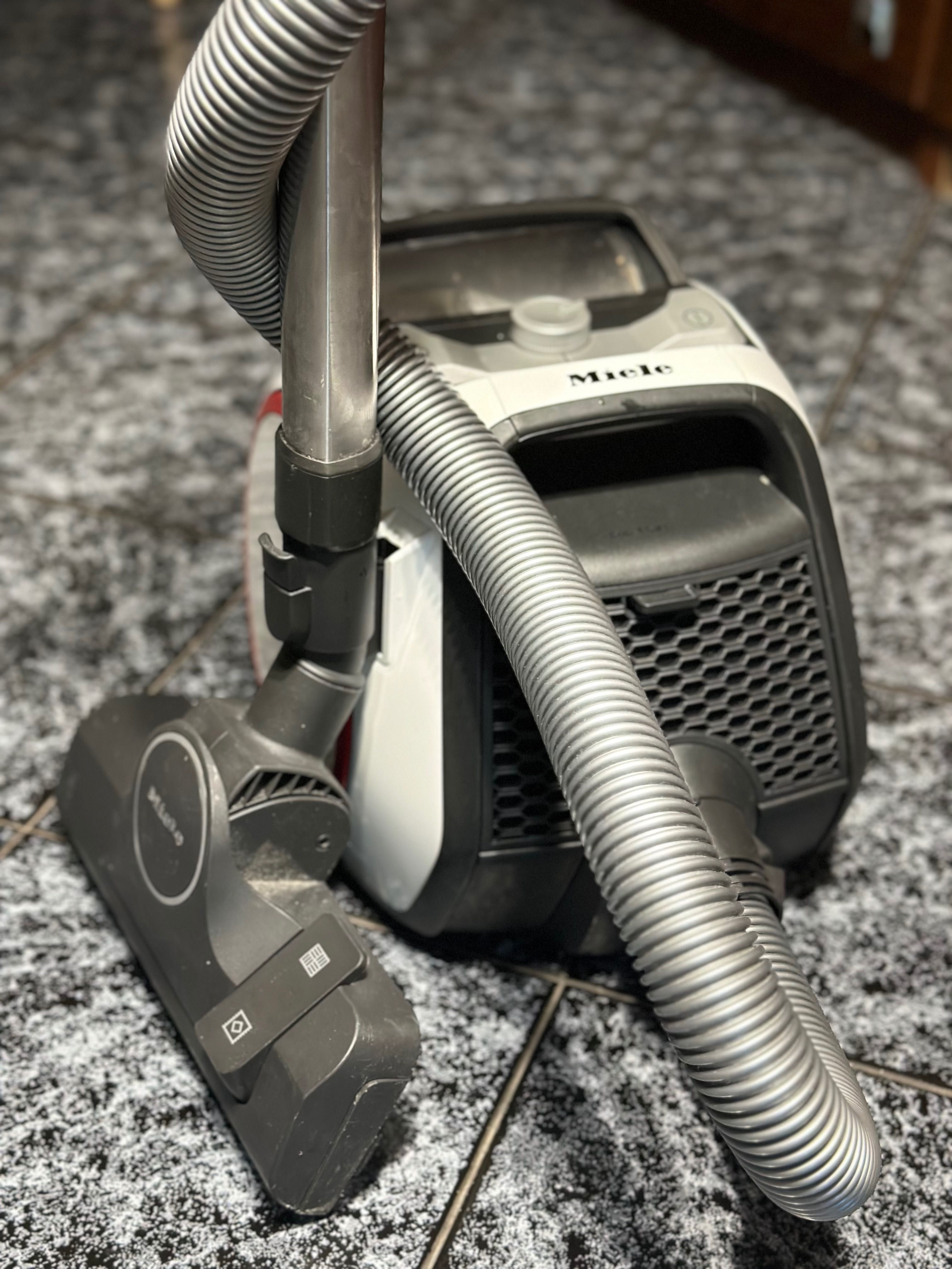 Miele BOOST CX-1 прахосмукачка