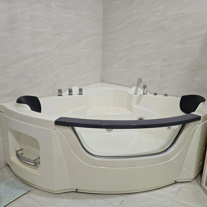 Джакуззи 1.50х1.50 б/у в отличном состоянии