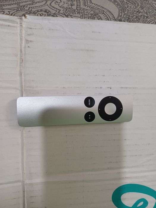 Telecomanda Apple TV gen. 2 si gen. 3 
Este testata

#11