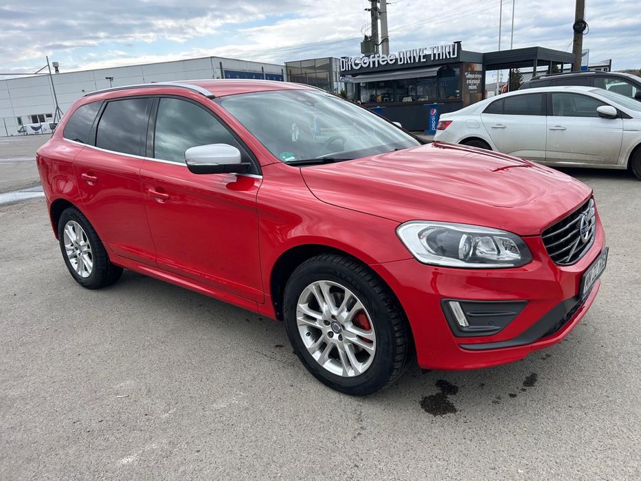 Volvo xc60 D5 220cp 4x4 R-Design 2016