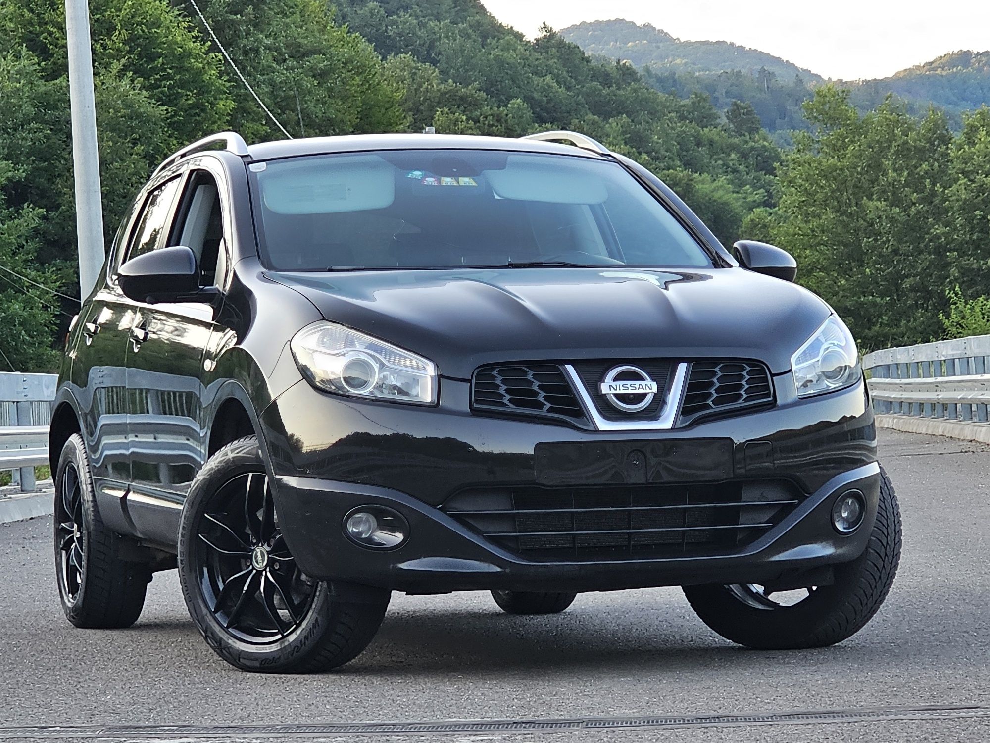 Nissan Qashqai/ 2012/ 1.6 BENZINĂ/Panoramic