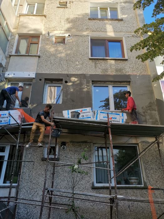 Meseriaș constructi