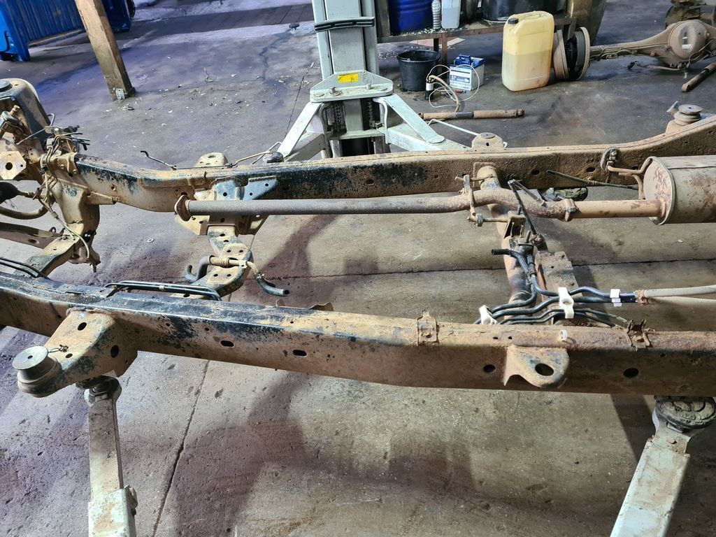 Sasiu Mitsubishi L200 V 2.4 Diesel 2016 2015 - 2018 SUV (958)