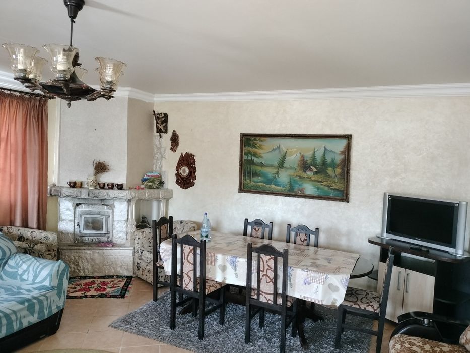 Vând Casă la Văleni VS 8 km DN 24