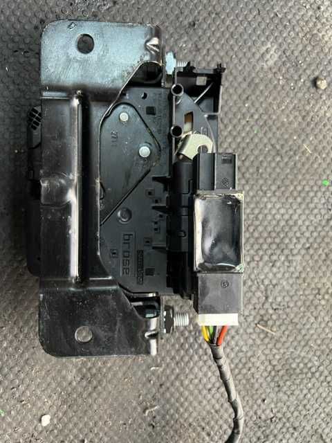 Broasca inchidere hayon portbagaj Bmw F11