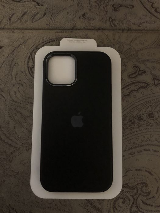 Срочно ЧЕХОЛ на Iphone 12/ pro