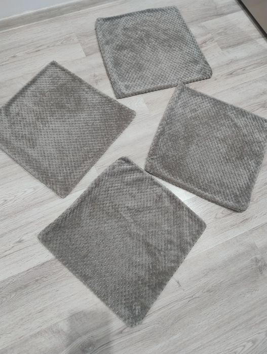 Set 4 fete de perne decorative 45*45