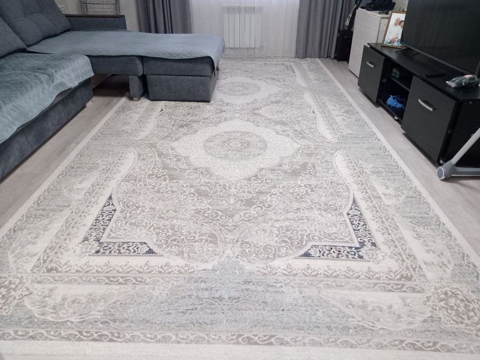 Продам ковёр для зала