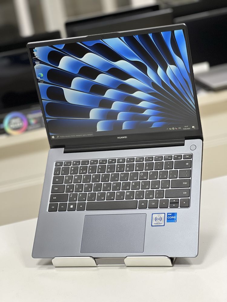 HUAWEI MateBook | Core i5-12450H | ОЗУ 16Gb | SSD 512Gb