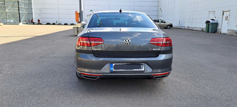 Volkswagen Passat R-Line