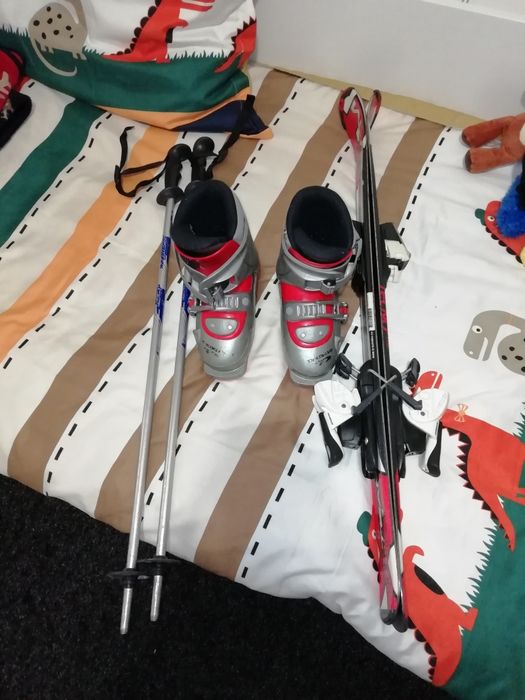 Продавам детски ски Techno Pro XT 86 cm, комплект с обувки и щеки
