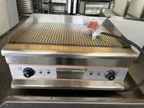 Gratar electric profesional.