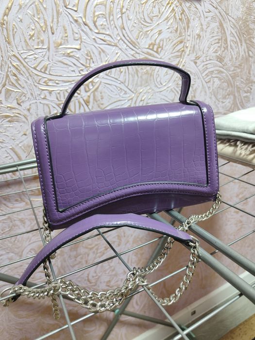 Продам сумочку Stradivarius