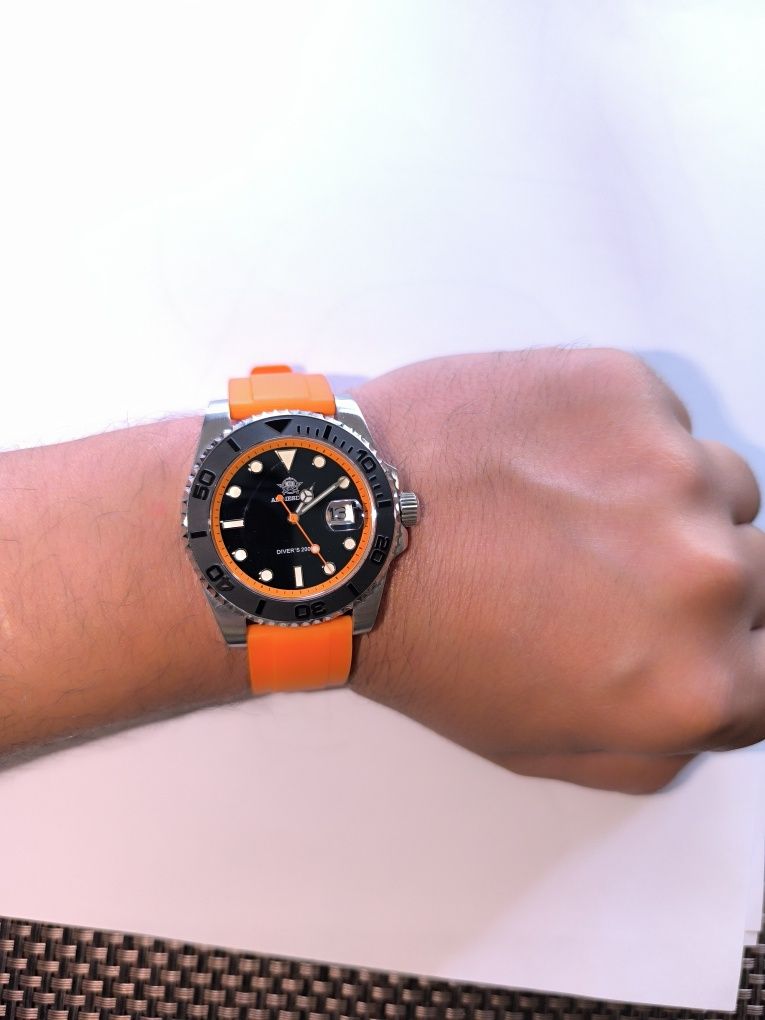 Часовник (DIVERS 200M)