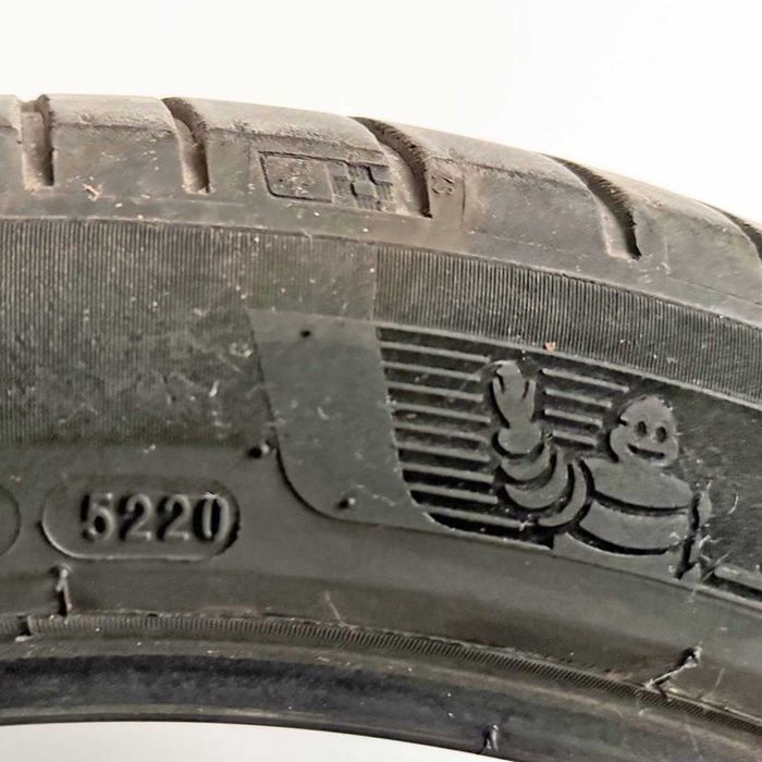 Автомобилни гуми Michelin Pilot Sport 4 275/40/R21