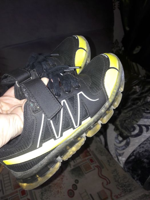 Кроссовки для мальчика