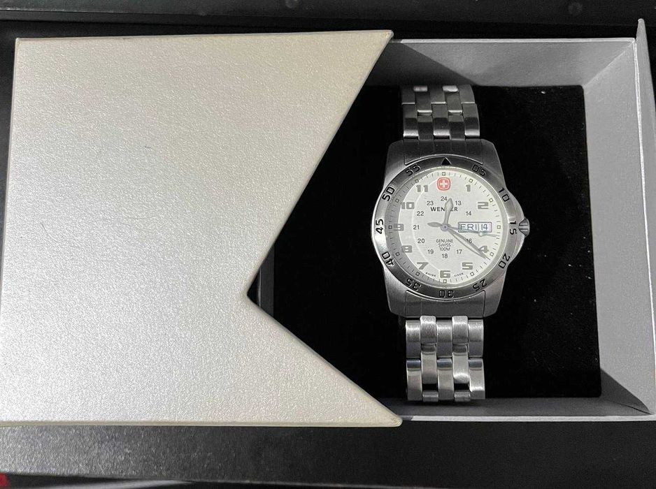 Швейцарские наручные часы Wenger Solvil Et Titus