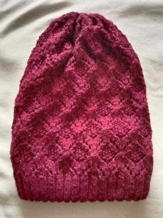 Теплые вязанные шапки