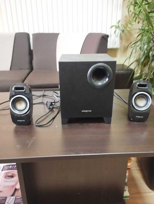 Буфер и колонки за компютър