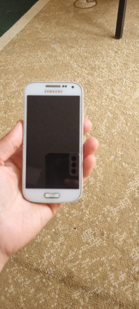 Samsung S4 duos.