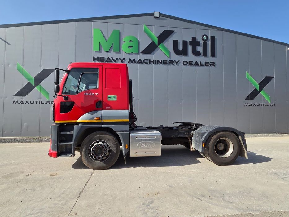 Ford 1842 T Cap Tractor Ford 1842 T Cap Tractor