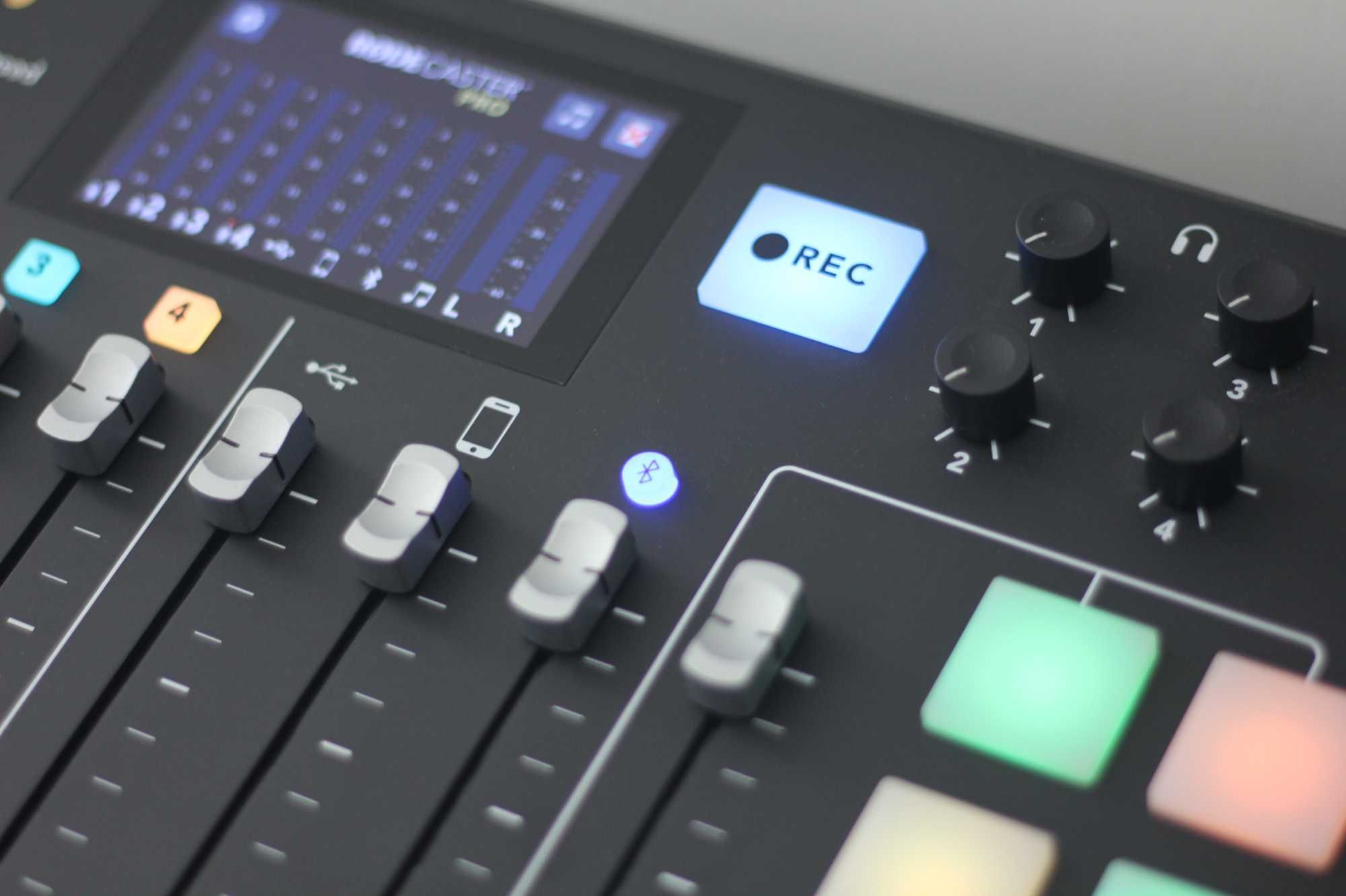 Rodecaster Pro – идеальный пульт для подкастов