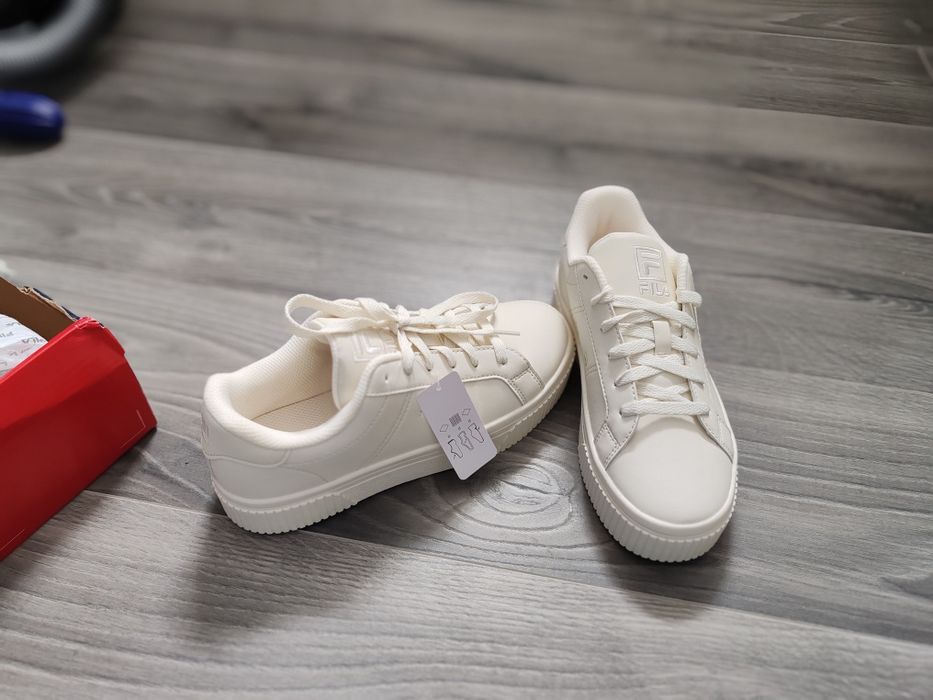 Ghete/adidași de vanzare