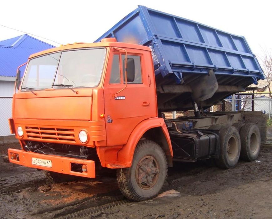 Услуги Камаз самосвал сельхозник в Астане. Услуги погрузчика.