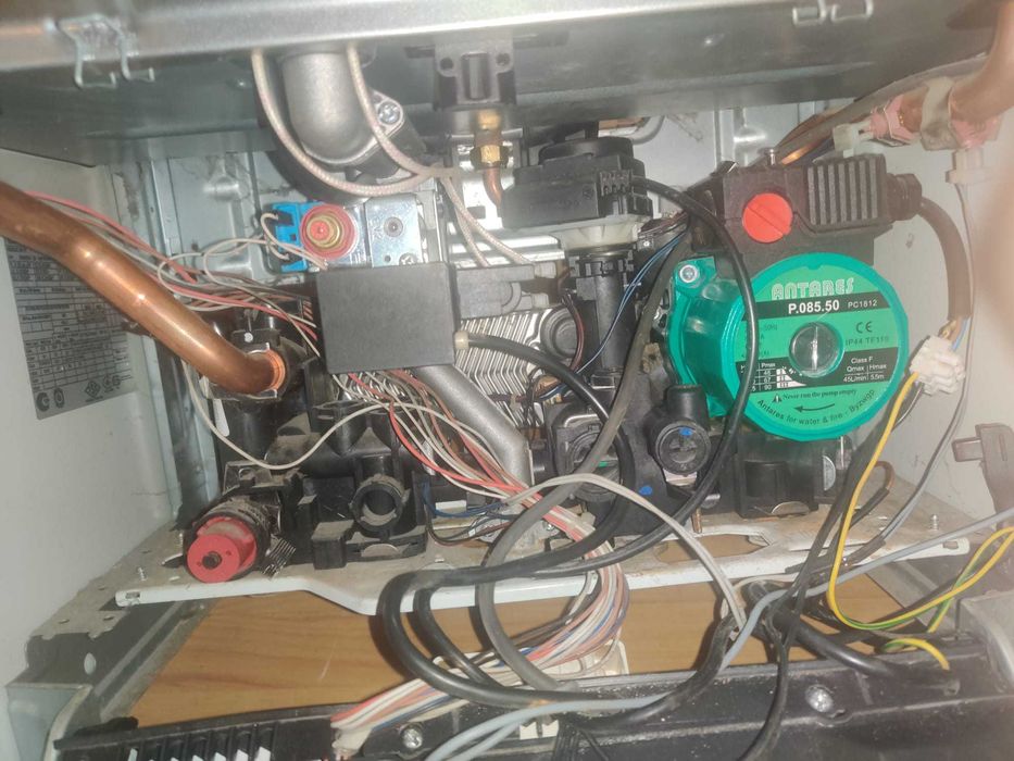 centrala termica Ariston Geniu 35kw