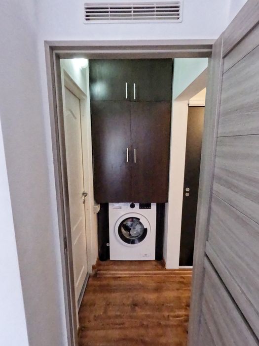 Vand Apartament 2 camere decomandat Alfa si doua locuri de parcare