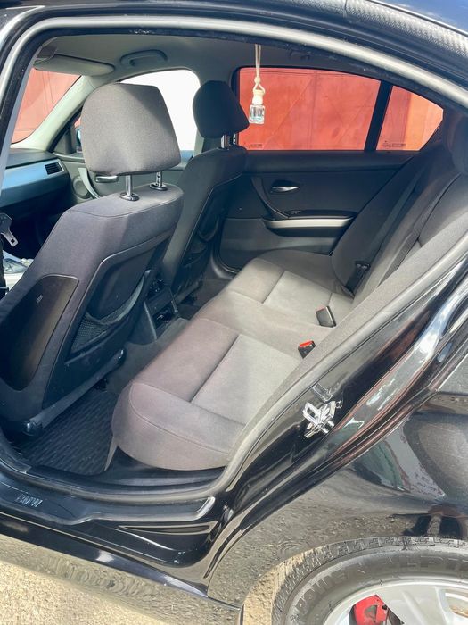 Bmw E90 an 2007 automat