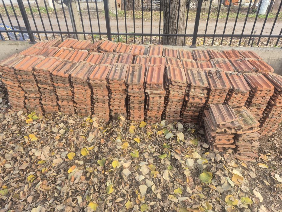 Продавам керемиди