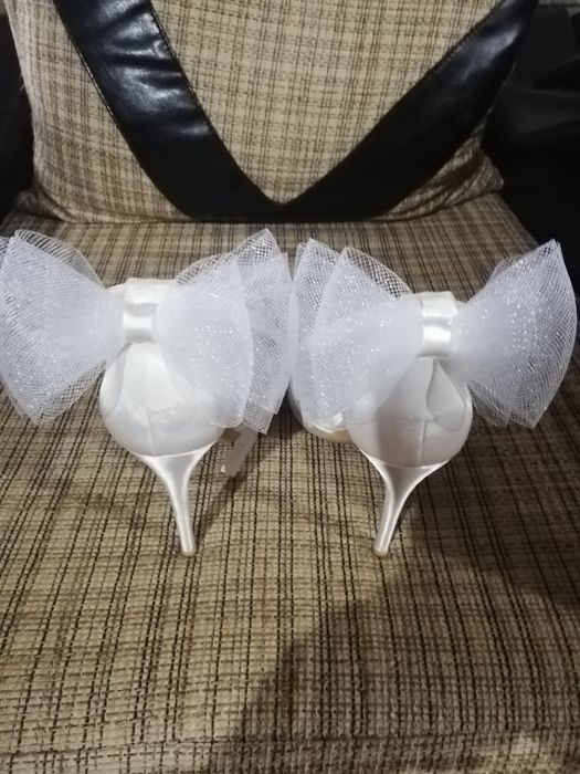 Pantofi stileto cu toc