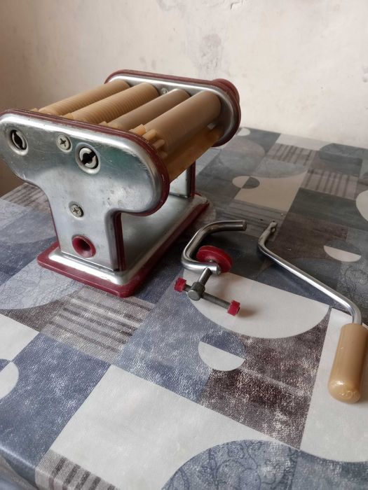 Лапшерезка настольная