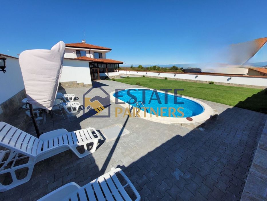 Къща в Пловдив, област-с.Марково площ 400 цена 850000