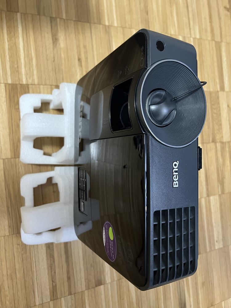 Video Projector Digital BENQ MX520 plus Panou Proiecție Panoview