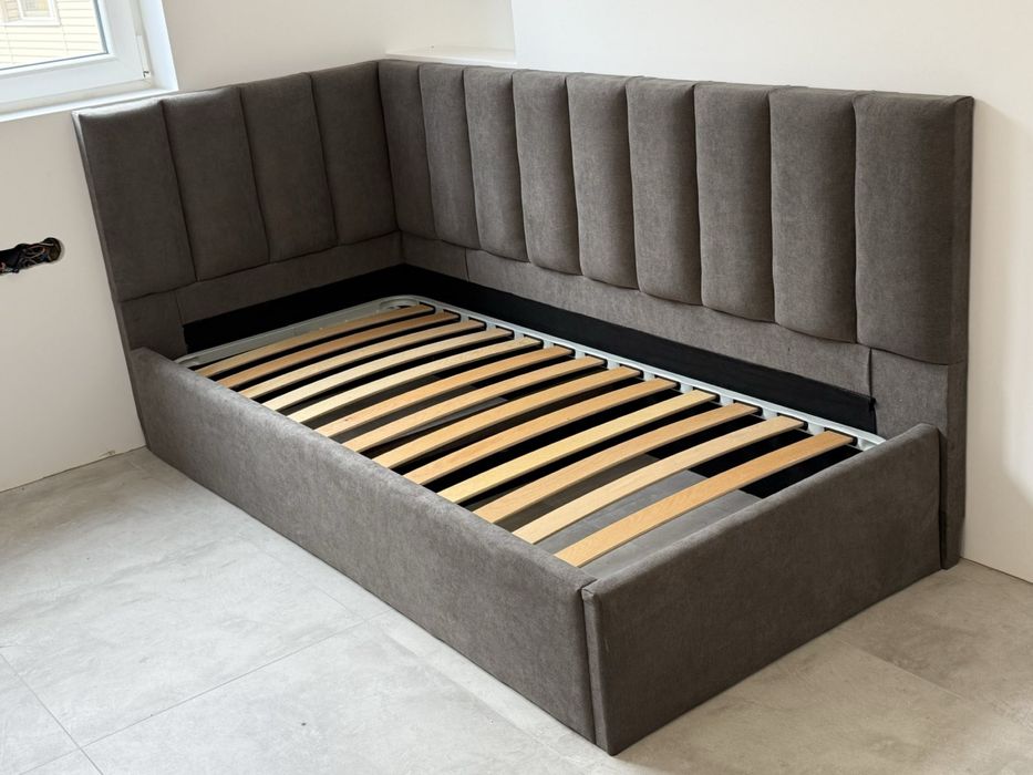 Тапицирани спални по собствен проект от скица,снимка или 3D