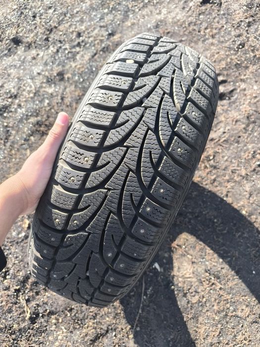 Зимные шины(шипованные) 15 размер