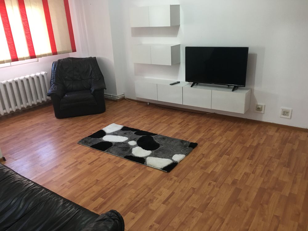 Vind apartament 3 camere doua balcoane et 3