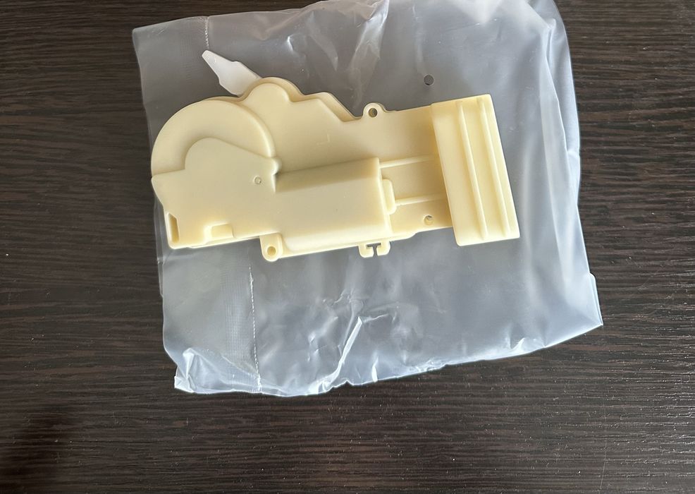 Продам запчасти на Лексус рх 300