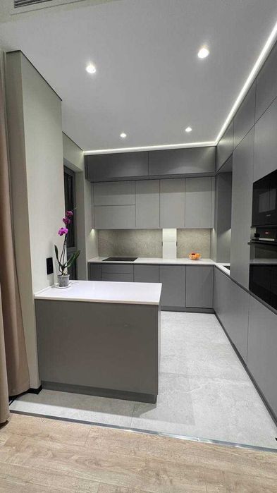 Сдаётся 2ком квартира! Шайхантахурский р-н  ЖК Чакар