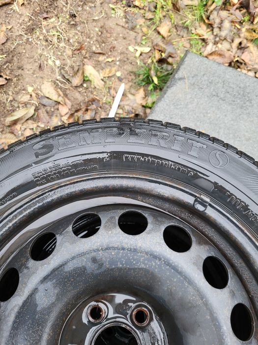 Roți de iarnă 205 55 r16.