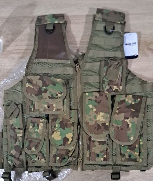 Ținută tactică combat